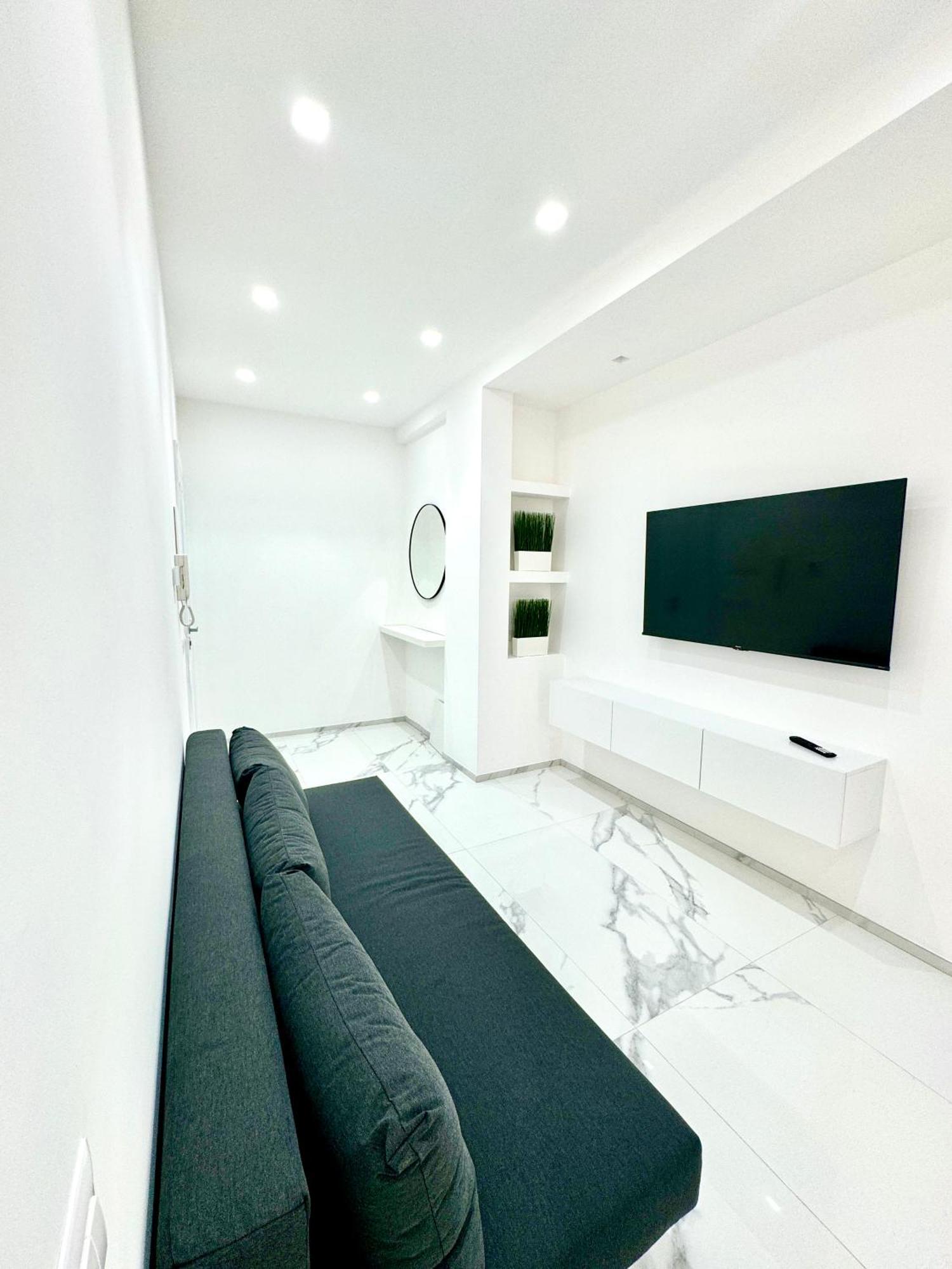 Licheni R-Home Rome Bagian luar foto