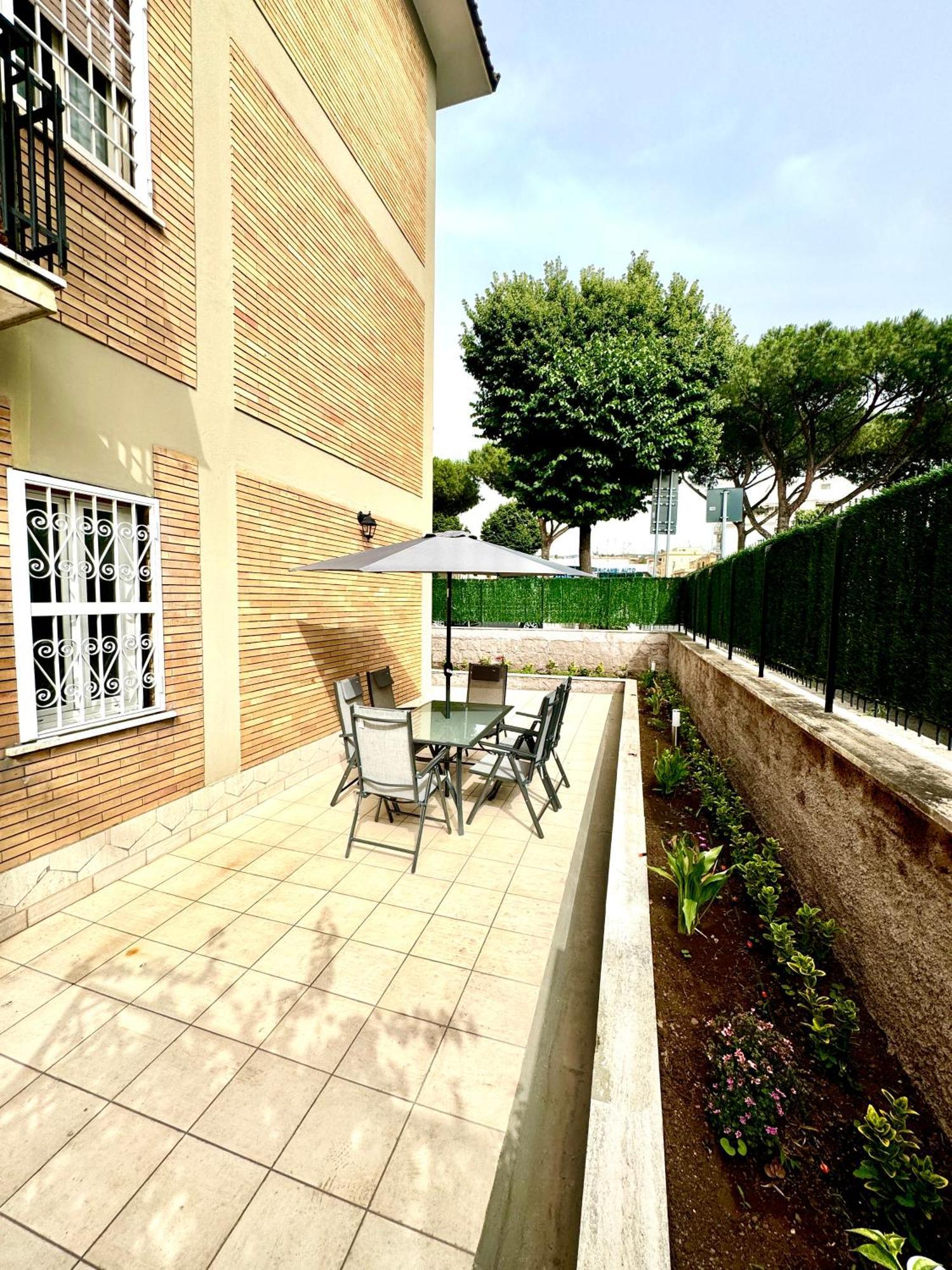 Licheni R-Home Rome Bagian luar foto